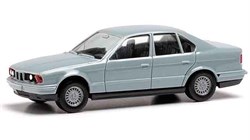 012201-007 BMW&#174; 5-er (серый) (для сборки без клея), 1:87, 1987—1995
